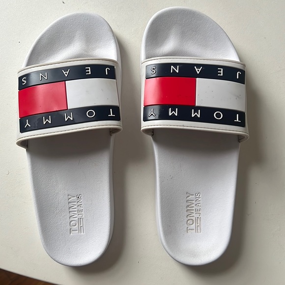 Tommy Hilfiger Pool Slides - Picture 1 of 4